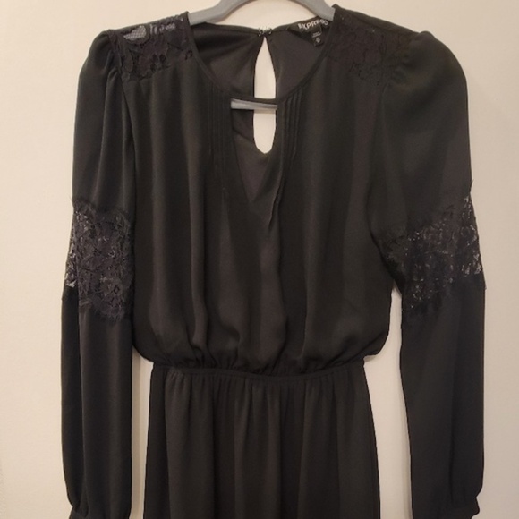 Black Long-Sleeved Dress with Lace Detail - Picture 1 of 4